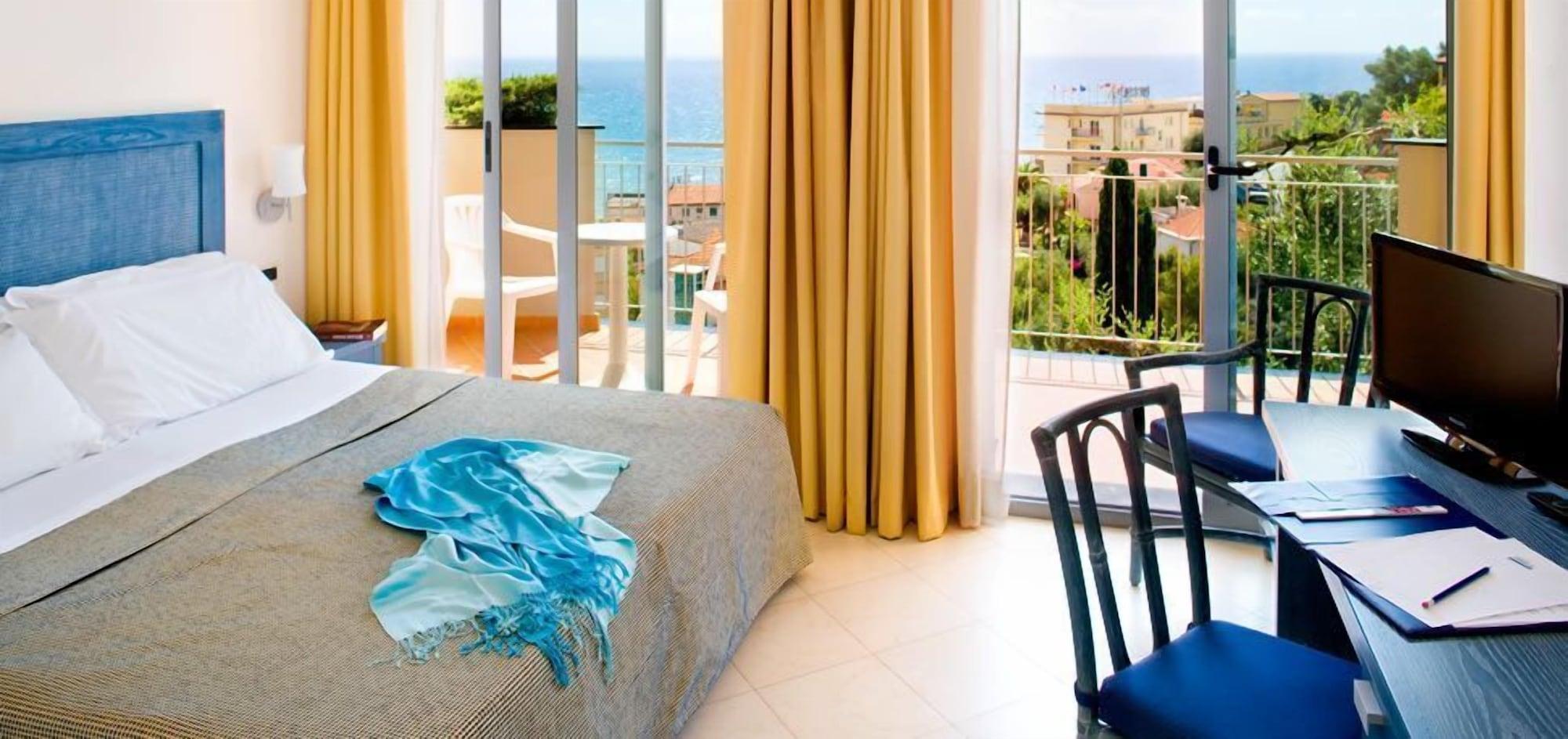 Hotel Metropol Diano Marina Buitenkant foto