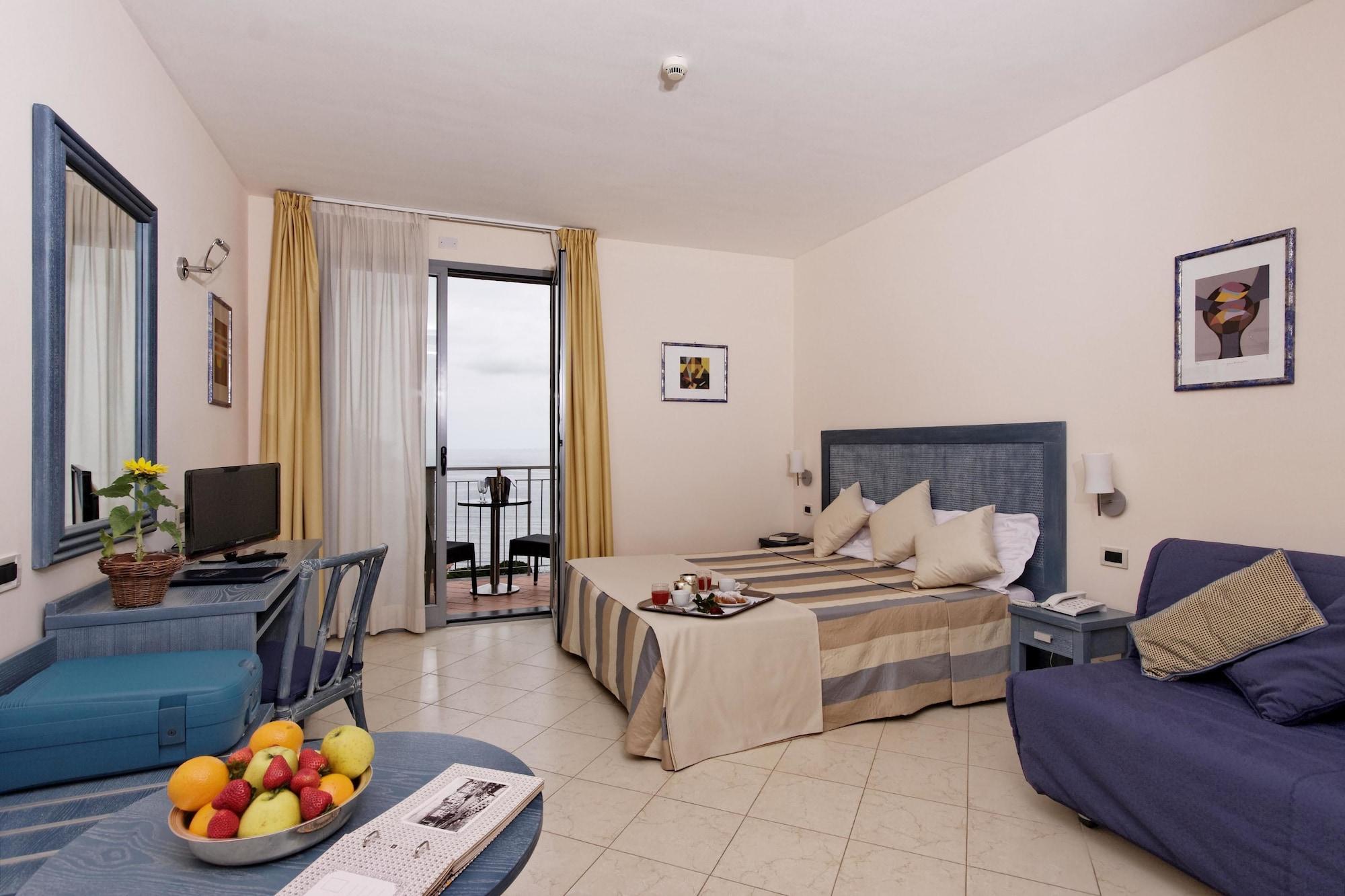 Hotel Metropol Diano Marina Buitenkant foto