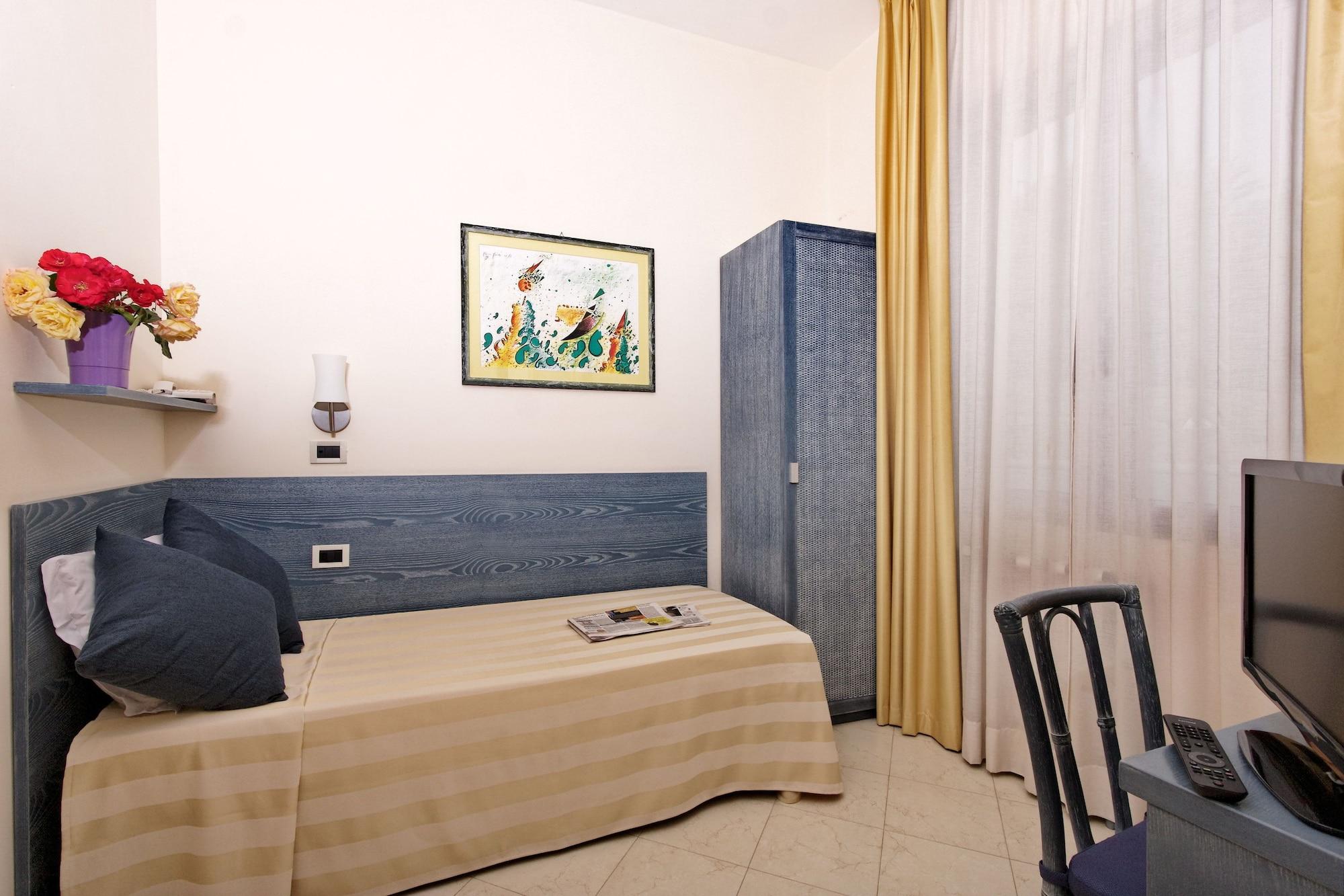 Hotel Metropol Diano Marina Buitenkant foto