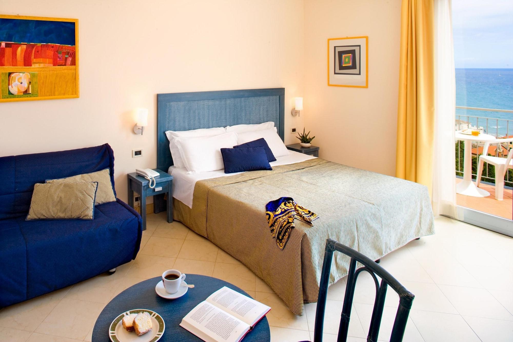 Hotel Metropol Diano Marina Buitenkant foto
