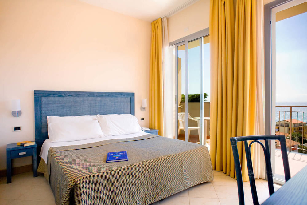 Hotel Metropol Diano Marina Buitenkant foto