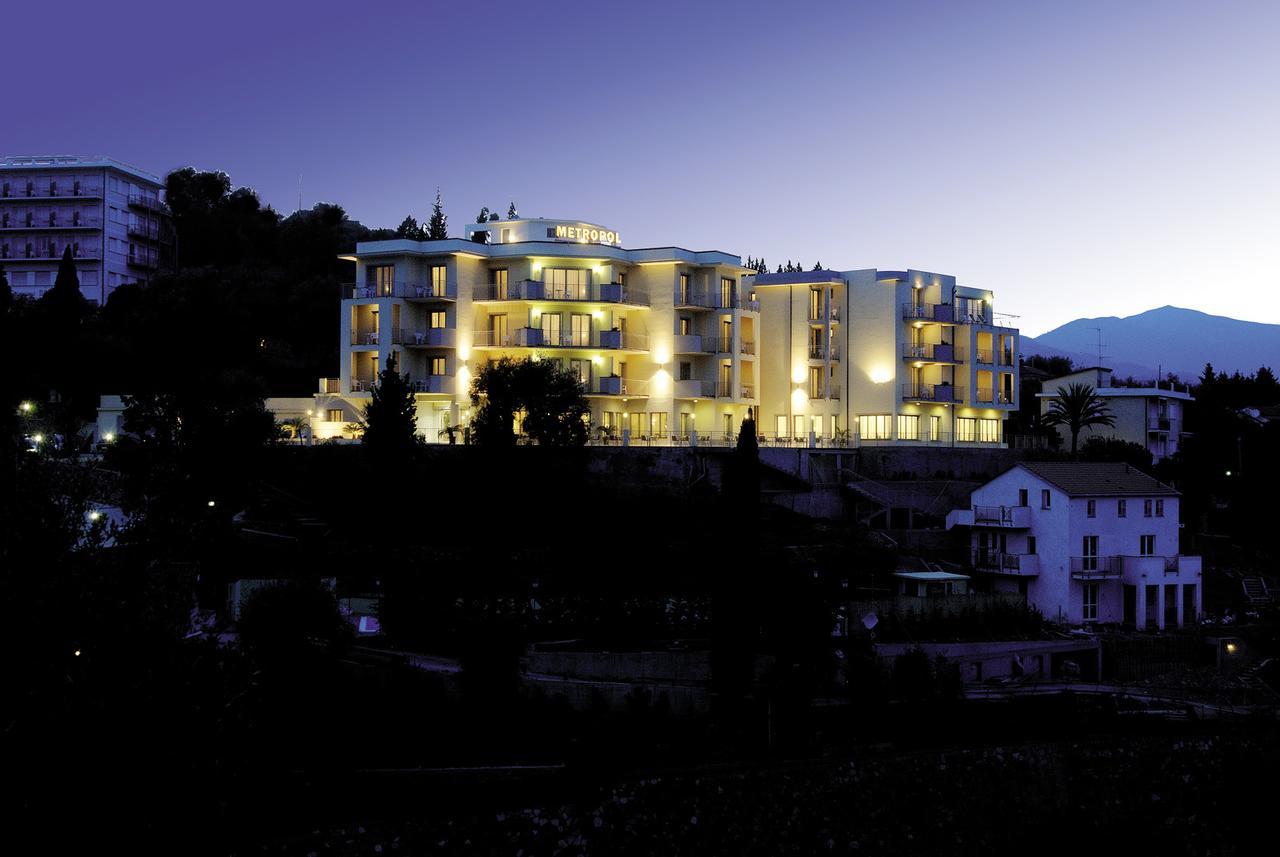 Hotel Metropol Diano Marina Buitenkant foto