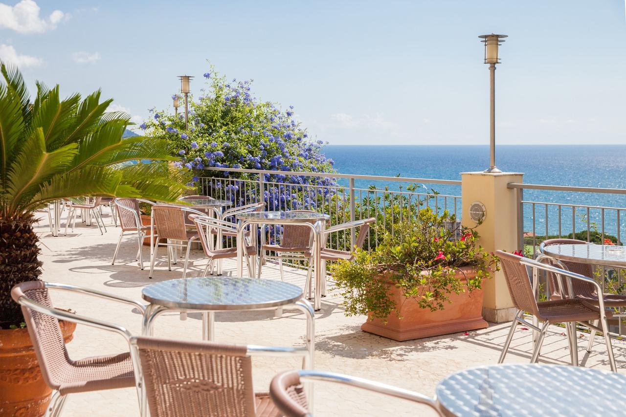Hotel Metropol Diano Marina Buitenkant foto